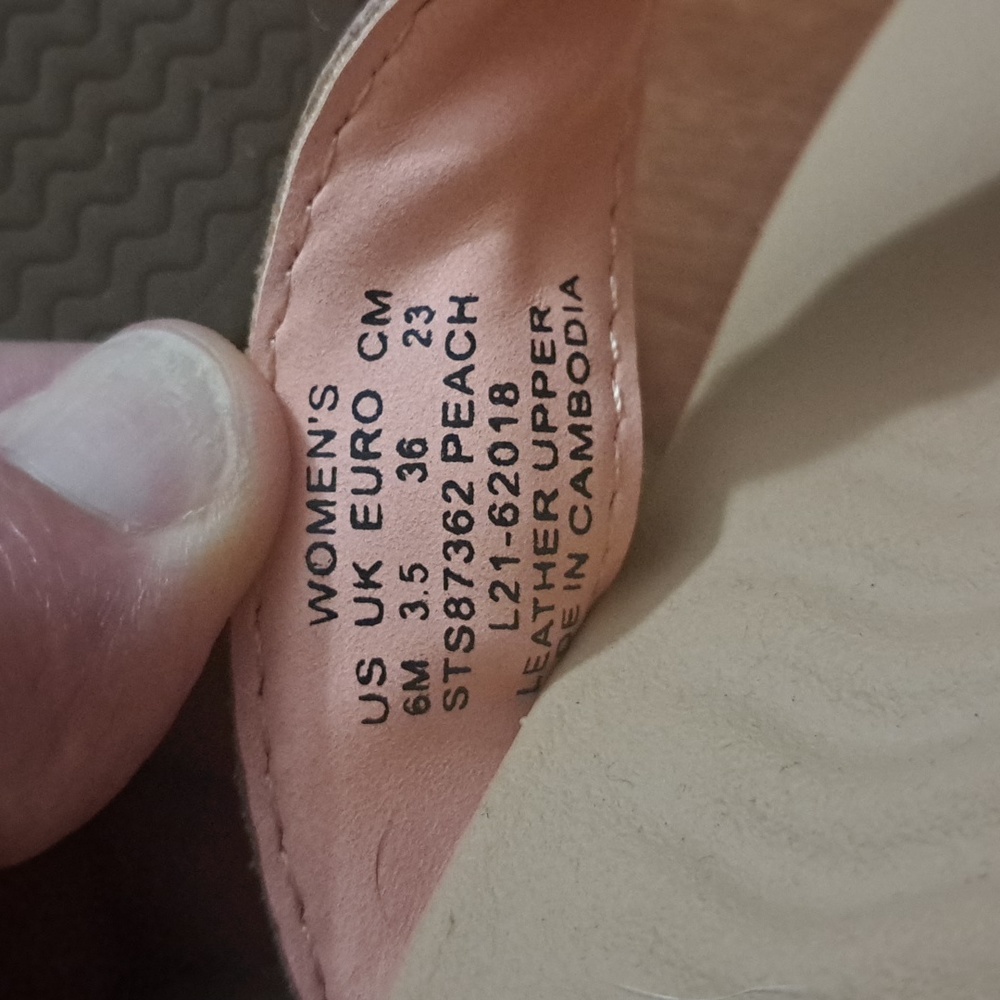 NEW SPERRY Waveside Plushwave Thong Sandal. Size 6 - Picture 9 of 9